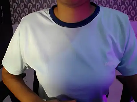 kiaraa 01 online show from July 9, 7:40 pm