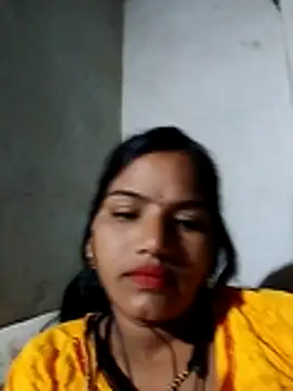 Snapshot of Sweet_Sapna90 chatting on July 31, 6:02 am Sweet Sapna90 online show from July 31, 6:02 am