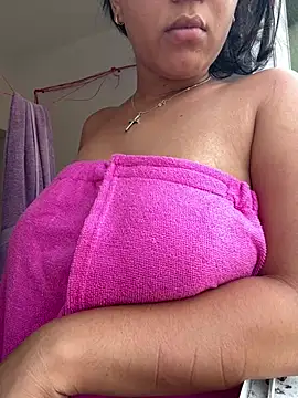 Snapshot of keii_1502 chatting on July 11, 11:46 am keii 1502 online show from July 11, 11:46 am