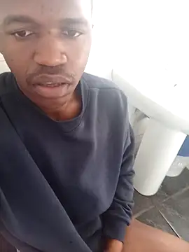 Snapshot of Thabiso345 chatting on July 14, 8:19 am Thabiso345 online show from July 14, 8:19 am