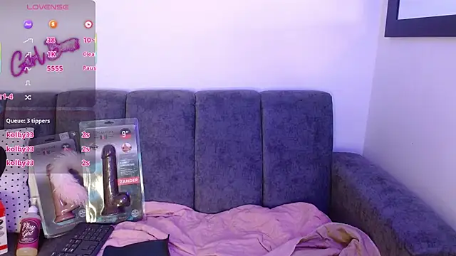 little elliee 1 online show from July 10, 8:44 pm