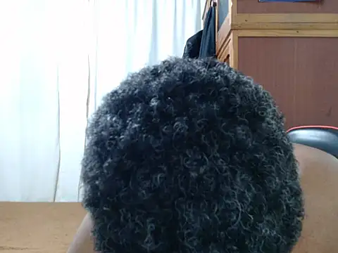 Snapshot of negao_pauduro chatting on July 13, 9:17 pm negao pauduro online show from July 13, 9:17 pm