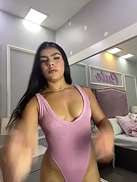 Snapshot of LesVega chatting on July 14, 7:41 pm LesVega online show from July 14, 7:41 pm