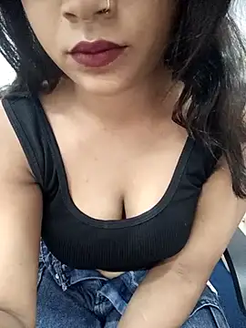 Snapshot of Avni__258123 chatting on July 11, 6:27 am Avni 258123 online show from July 11, 6:27 am