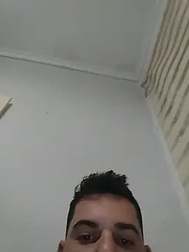 Snapshot of muchaleche69 chatting on July 15, 12:05 am muchaleche69 online show from July 15, 12:05 am