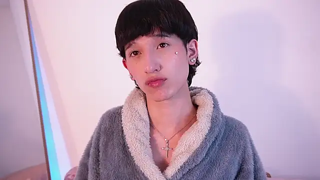 Snapshot of suki_dolll chatting on July 14, 2:05 am suki dolll online show from July 14, 2:05 am