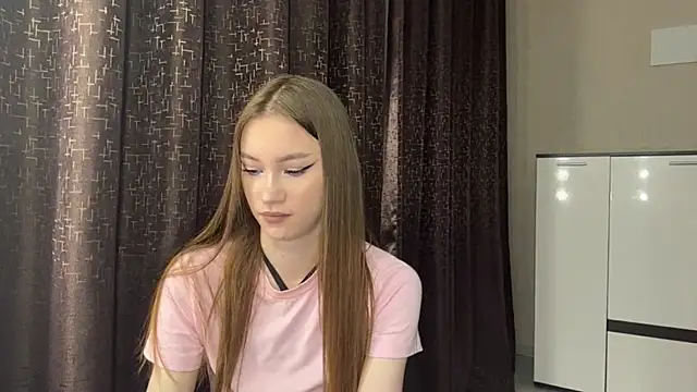Snapshot of OlimpiaFontenot chatting on July 13, 10:34 pm OlimpiaFontenot online show from July 13, 10:34 pm