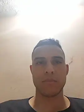 Snapshot of andycalis_97 chatting on July 13, 1:19 am andycalis 97 online show from July 13, 1:19 am