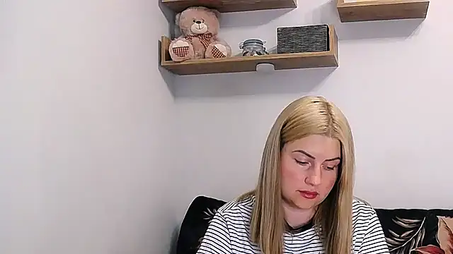 alisenties online show from July 10, 2:41 pm