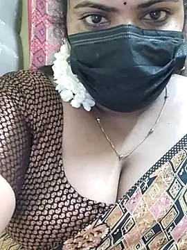 Snapshot of Floraa-Queen chatting on July 21, 12:40 pm Floraa-Queen online show from July 21, 12:40 pm