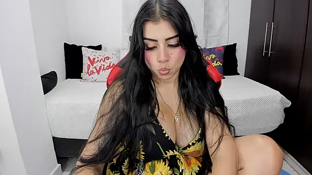 Snapshot of lucy007_ chatting on February 10, 8:00 pm lucy007 online show from February 10, 8:00 pm