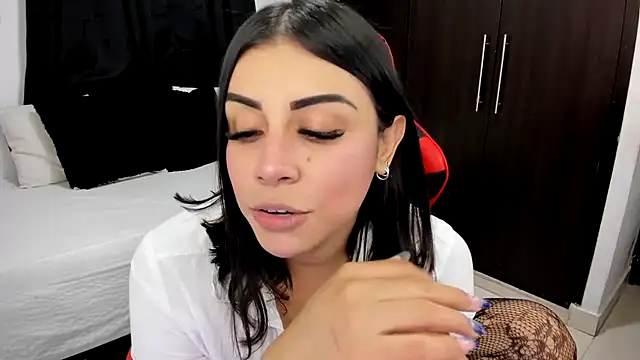 Snapshot of lucy007_ chatting on September 24, 11:19 pm lucy007 online show from September 24, 11:19 pm