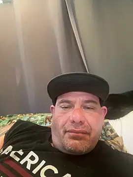 Snapshot of Boug6969 chatting on August 8, 10:34 pm Boug6969 online show from August 8, 10:34 pm