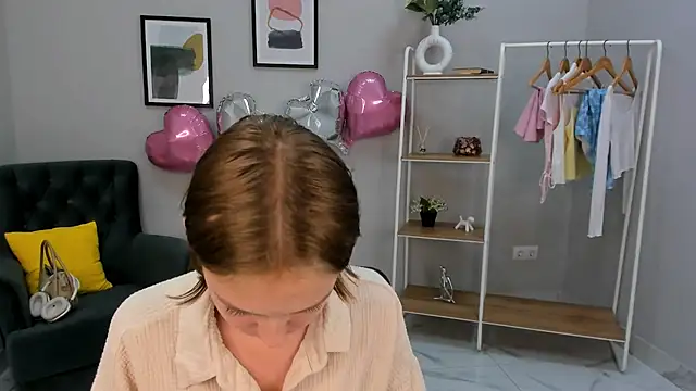 Snapshot of Jill_Moss chatting on July 17, 1:40 pm Jill Moss online show from July 17, 1:40 pm