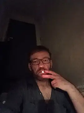 Snapshot of Bobek81 chatting on July 20, 12:47 am Bobek81 online show from July 20, 12:47 am