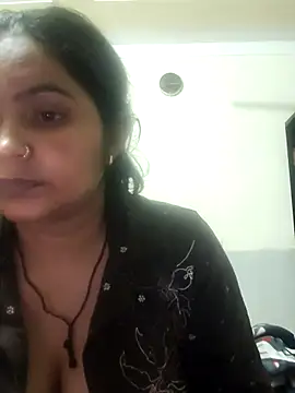 Snapshot of Curvy_Bhabhi_ chatting on July 14, 9:20 pm Curvy Bhabhi online show from July 14, 9:20 pm