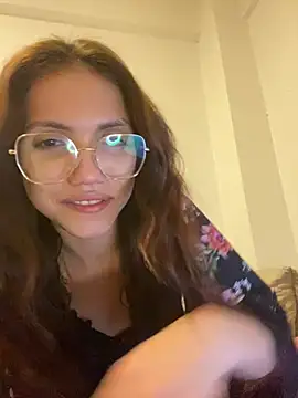 Snapshot of hot_luma chatting on August 9, 8:19 am hot luma online show from August 9, 8:19 am