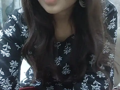 Snapshot of darling_bachha chatting on July 25, 4:37 pm darling bachha online show from July 25, 4:37 pm
