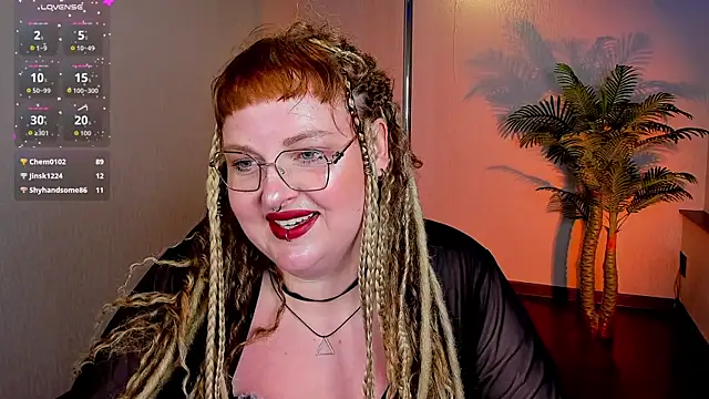 Snapshot of Selena_Bolman chatting on July 20, 9:01 am Selena Bolman online show from July 20, 9:01 am