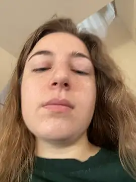 Snapshot of kate_nicepops332222 chatting on August 2, 7:29 am kate nicepops332222 online show from August 2, 7:29 am