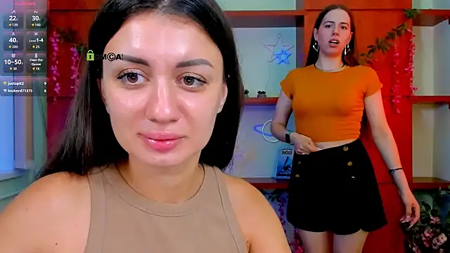 Snapshot of selena_crystal chatting on July 20, 10:39 am selena crystal online show from July 20, 10:39 am
