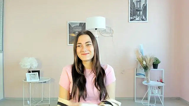 Snapshot of MarcellePiwowar chatting on July 20, 7:22 am MarcellePiwowar online show from July 20, 7:22 am