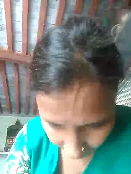 Snapshot of Ranidevi07 chatting on July 18, 9:13 am Ranidevi07 online show from July 18, 9:13 am