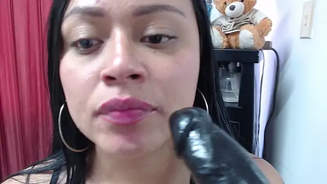 gabriela grace online show from February 5, 11:50 pm