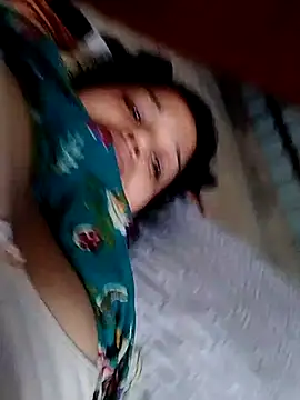 Snapshot of Priya_sharma16 chatting on July 30, 12:42 am Priya sharma16 online show from July 30, 12:42 am