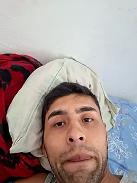 Snapshot of matiasxl01 chatting on July 20, 8:22 pm matiasxl01 online show from July 20, 8:22 pm