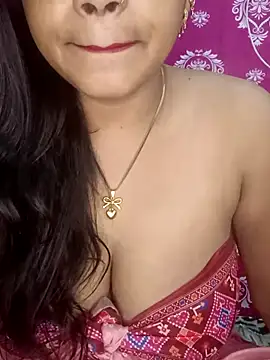 Snapshot of charu_cam chatting on July 21, 6:43 pm charu cam online show from July 21, 6:43 pm