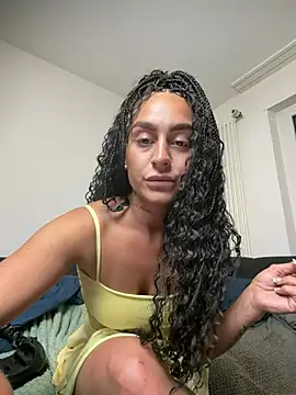 Snapshot of AyshaShirin chatting on July 28, 8:52 pm AyshaShirin online show from July 28, 8:52 pm