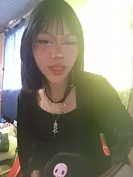 Snapshot of komi_chuu chatting on July 21, 5:37 pm komi chuu online show from July 21, 5:37 pm