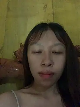 Snapshot of Girl-wet123 chatting on August 2, 12:20 am Girl-wet123 online show from August 2, 12:20 am