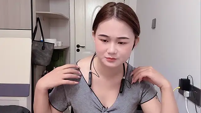 Snapshot of xiaolajiao-162 chatting on July 24, 2:20 am xiaolajiao-162 online show from July 24, 2:20 am