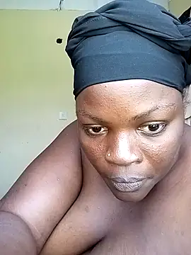 Snapshot of sexymama2713 chatting on July 24, 9:18 am sexymama2713 online show from July 24, 9:18 am