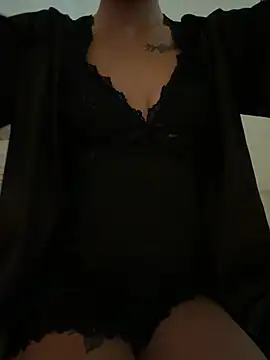 Snapshot of SexxyLexxy699 chatting on August 8, 7:32 am SexxyLexxy699 online show from August 8, 7:32 am