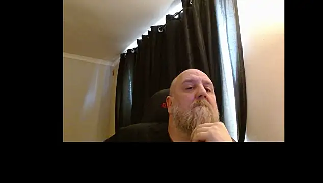 Snapshot of xSparky2269x chatting on July 31, 7:41 am xSparky2269x online show from July 31, 7:41 am