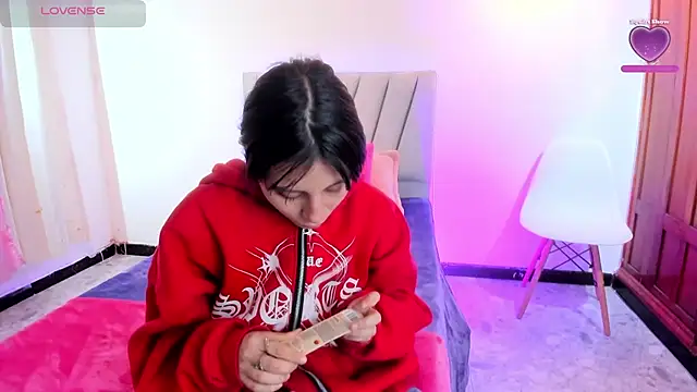 Lucypiink online show from July 27, 1:40 pm