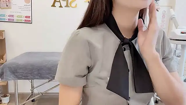 Snapshot of Katy_Bae chatting on November 11, 5:07 am Katy Bae online show from November 11, 5:07 am