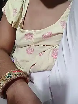 Snapshot of Neha2Cpl chatting on July 29, 7:28 am Neha2Cpl online show from July 29, 7:28 am