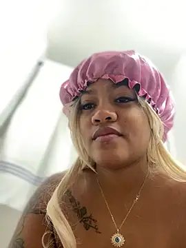 riri brunnete online show from March 8, 12:09 pm