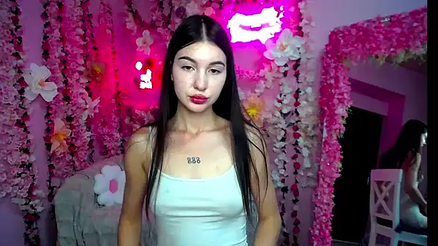 Snapshot of Lolli_Bennet chatting on July 26, 12:12 pm Lolli Bennet online show from July 26, 12:12 pm