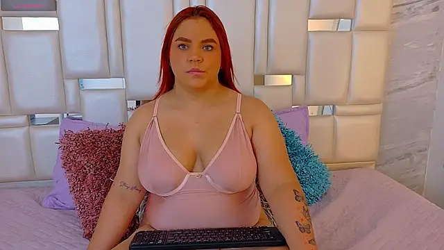 Snapshot of Sofiaa_Rivera chatting on July 24, 8:18 pm Sofiaa Rivera online show from July 24, 8:18 pm