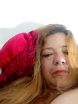 Snapshot of Karlatatiana chatting on August 9, 9:58 am Karlatatiana online show from August 9, 9:58 am