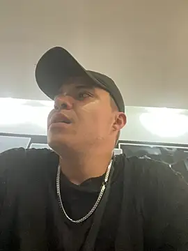 Snapshot of Dante_sterling2 chatting on July 28, 11:48 pm Dante sterling2 online show from July 28, 11:48 pm