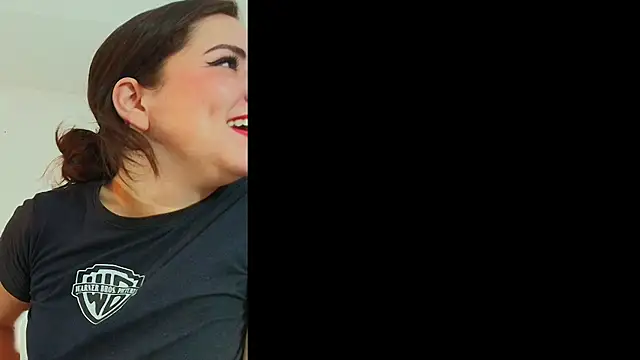 Julianna SX online show from July 27, 12:34 pm