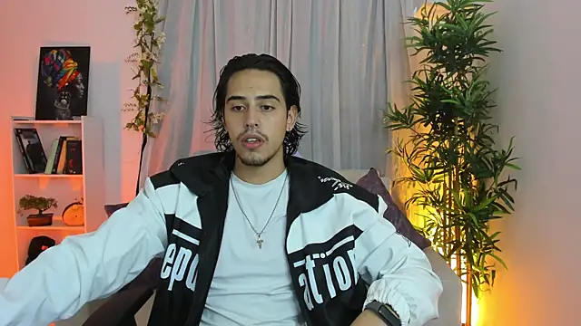 Edward 51 online show from July 28, 9:58 pm