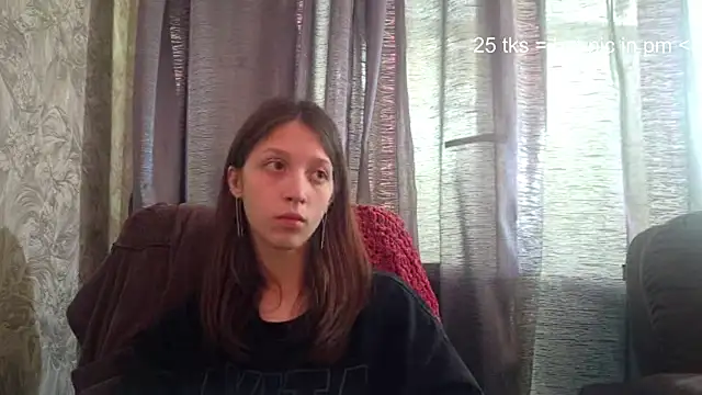 Snapshot of CornyPlaten chatting on July 28, 2:13 pm CornyPlaten online show from July 28, 2:13 pm