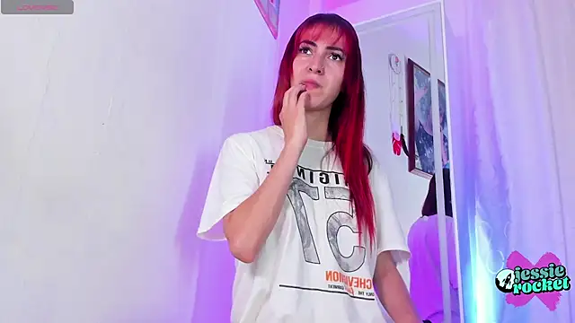 Snapshot of jessierocketx chatting on November 27, 12:46 am jessierocketx online show from November 27, 12:46 am